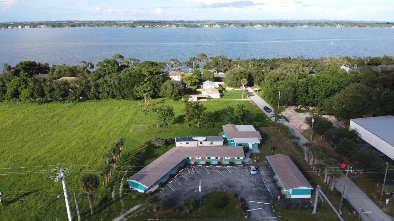 The Bonsai Hotel Rockledge Exterior photo